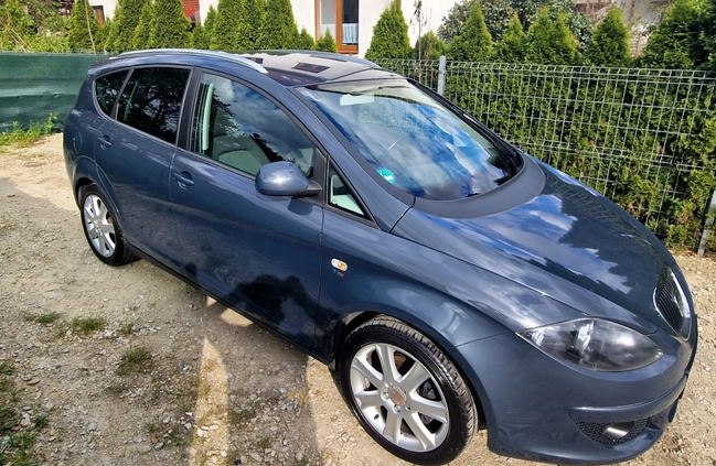 Seat Altea XL cena 19999 przebieg: 119000, rok produkcji 2009 z Wrocław małe 211